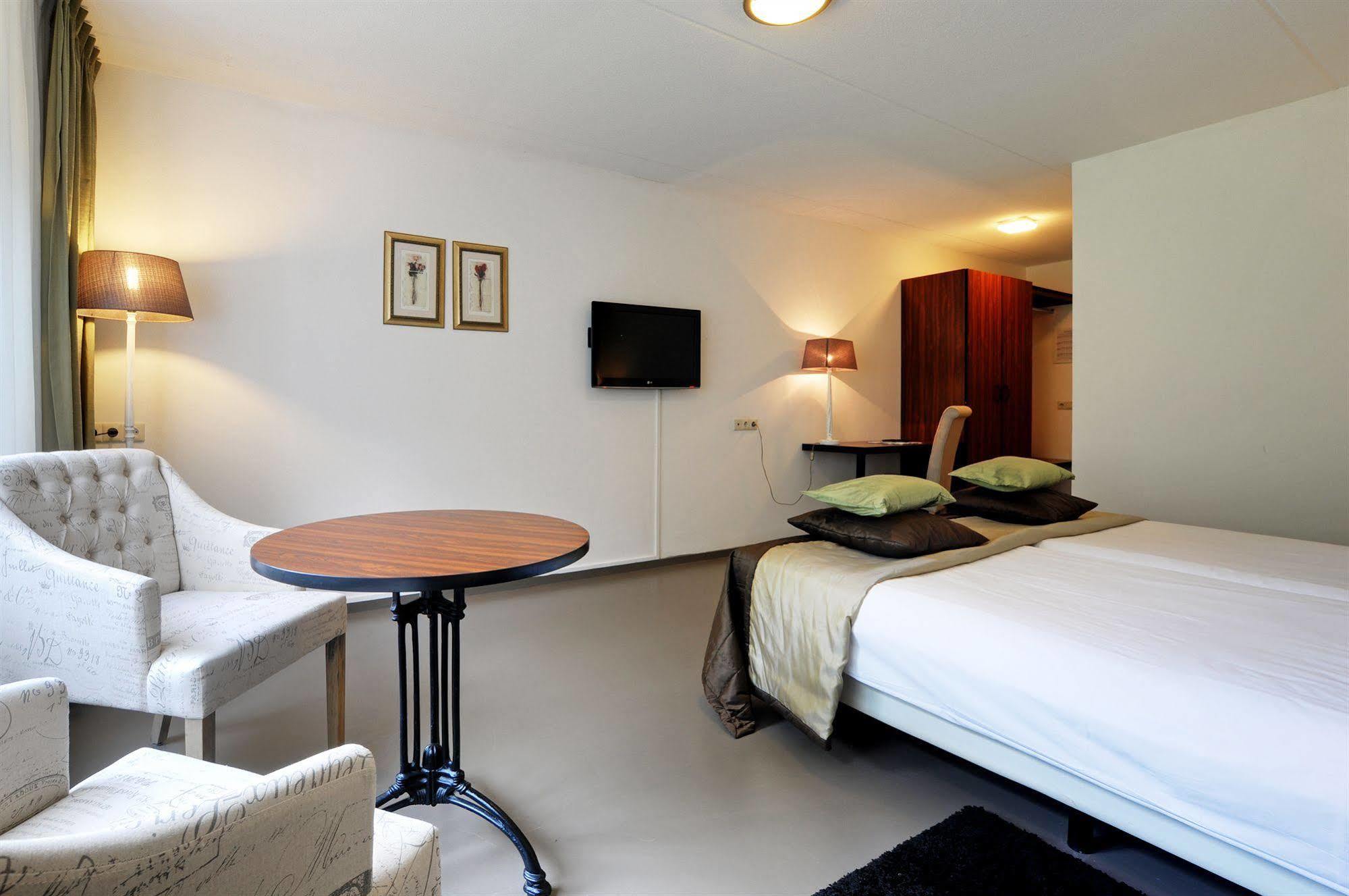 Landhuis Hotel De Herikerberg Markelo Bagian luar foto